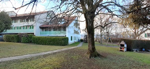 Joli appartement en rez-de-jardin avec terrasse privée