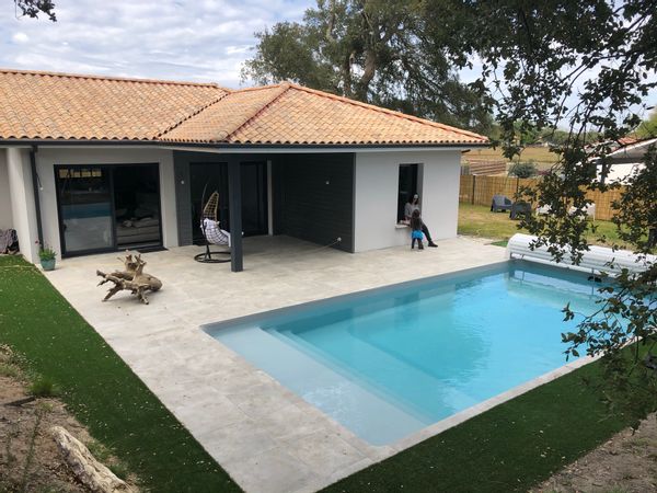 La villa sous les chênes Cherche un échange pour la Martinique en Avril 2027