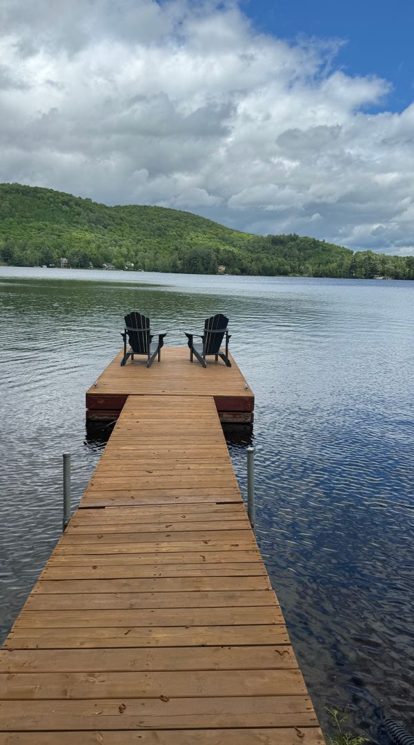 Chalet "le Nid" sur le bord du Lac.
