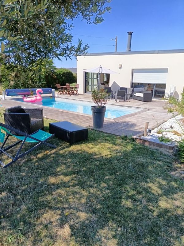 MAISON AVEC PISCINE  ECHANGE EN GP dispo du lundi 17  au  samedi 22 août 2026
