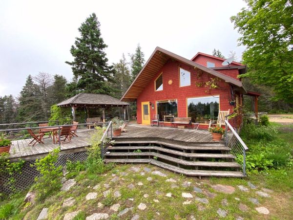 Maison/chalet en flanc de montagne à Baie St-Paul dans Charlevoix