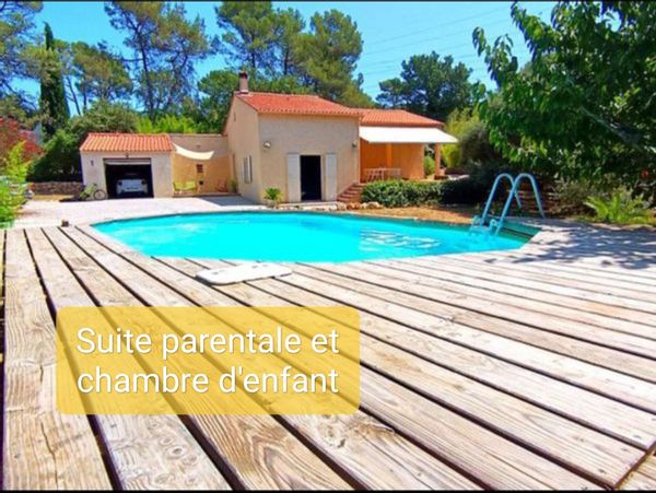 Repos et farniente dans notre suite parentale et sa chambre d'enfant