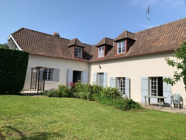 Belle maison entre terre et mer
