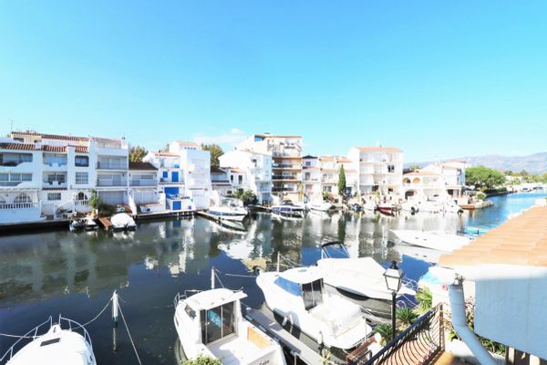 Maison de pêcheur à Empuriabrava