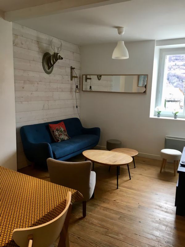 Appartement T3 rénové T3 50m2 au 1er étage d'une maison ancienne, au coeur d'un village touristique