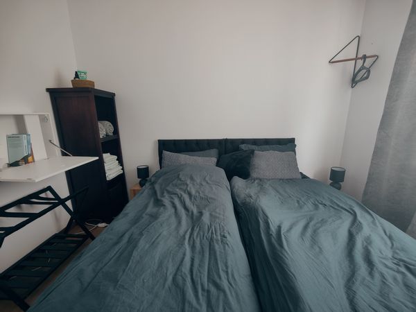 Chambre privée dans duplex avec jardin à Lutry, 10 min à pied du lac, 10 min de Lausanne
