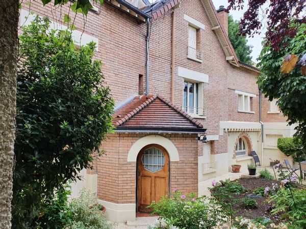 Maison atypique dans vieux  Marly ,3/4h de Paris   7 j mini,  recherche échange  NY 2026