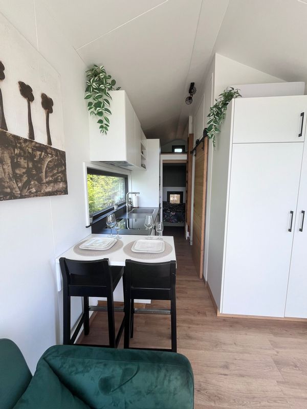 La Tiny House avec jacuzzi privatif et accès piscine de Sophie