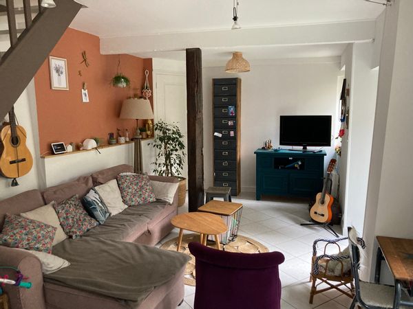 Bienvenue à la maison des filles Dans la baie du Mont Saint Michel