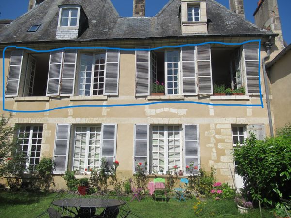 Mon appartement dans un hôtel particulier en centre ville de Bourges