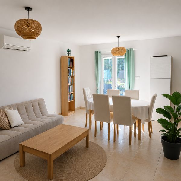 La douceur provençale : maison et jardin au calme, entre Avignon et le Pont du Gard