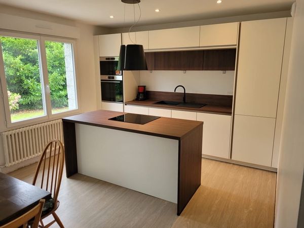 Maison avec Jacuzzi avec trois plages accessibles à pied