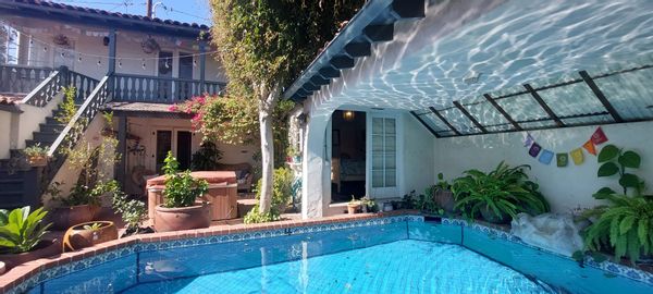 La maison de Putthawan and Bruce