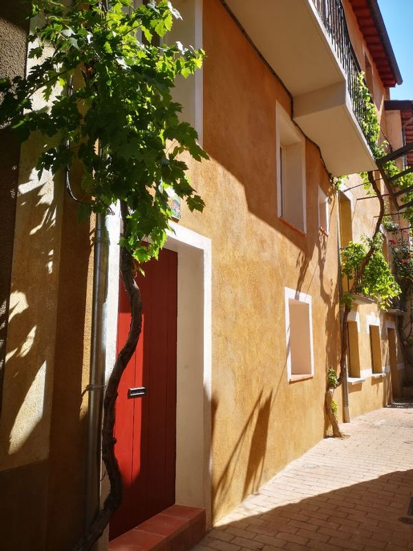 La maison de Benjamin et Charline, au cœur des ruelles de vernet