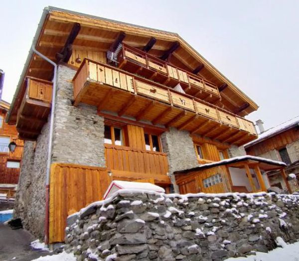 Le chalet à la montagne