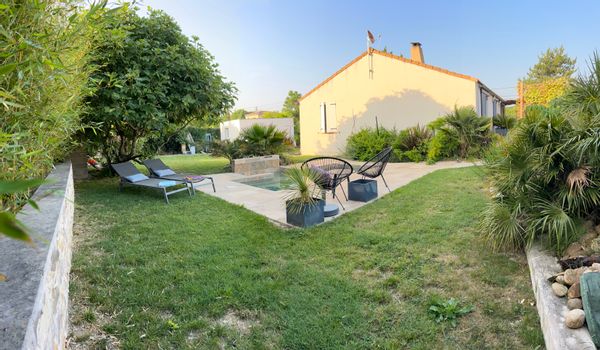 Maison proche d’Avignon Aéroport les plus proches Marseille et Montpellier sont à 1h de voiture