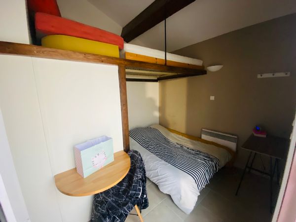 Petit studio indépendant