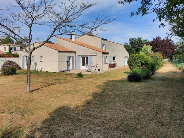 Maison spacieuse avec Jardin aux abords de La Rochelle/île de Ré/Marais Poitevin