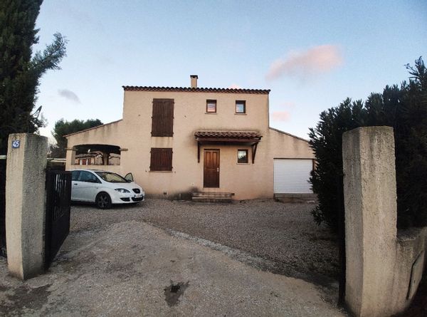 Maison à la campagne