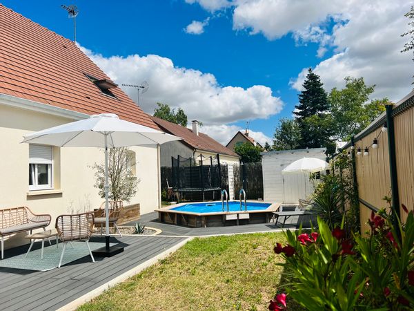 Maison  familiale 10 min de Blois , 10 min de Chambord /15 min de Cheverny /45 min du zoo de Beauval