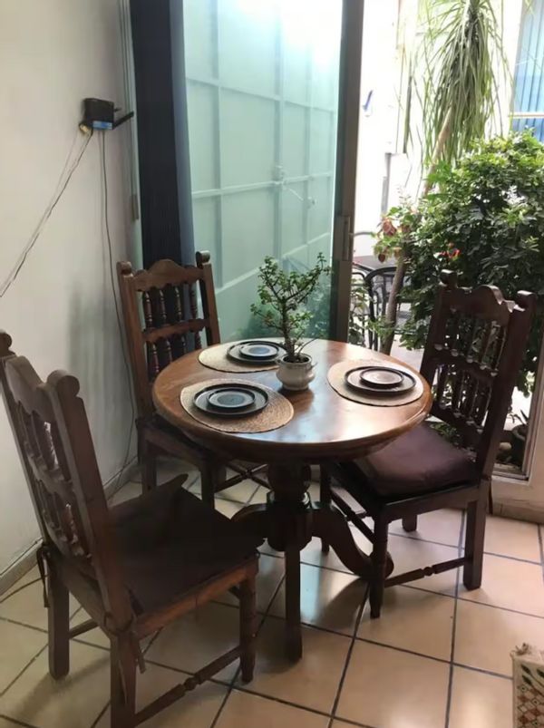 Studio avec terrasse dans quartier calme