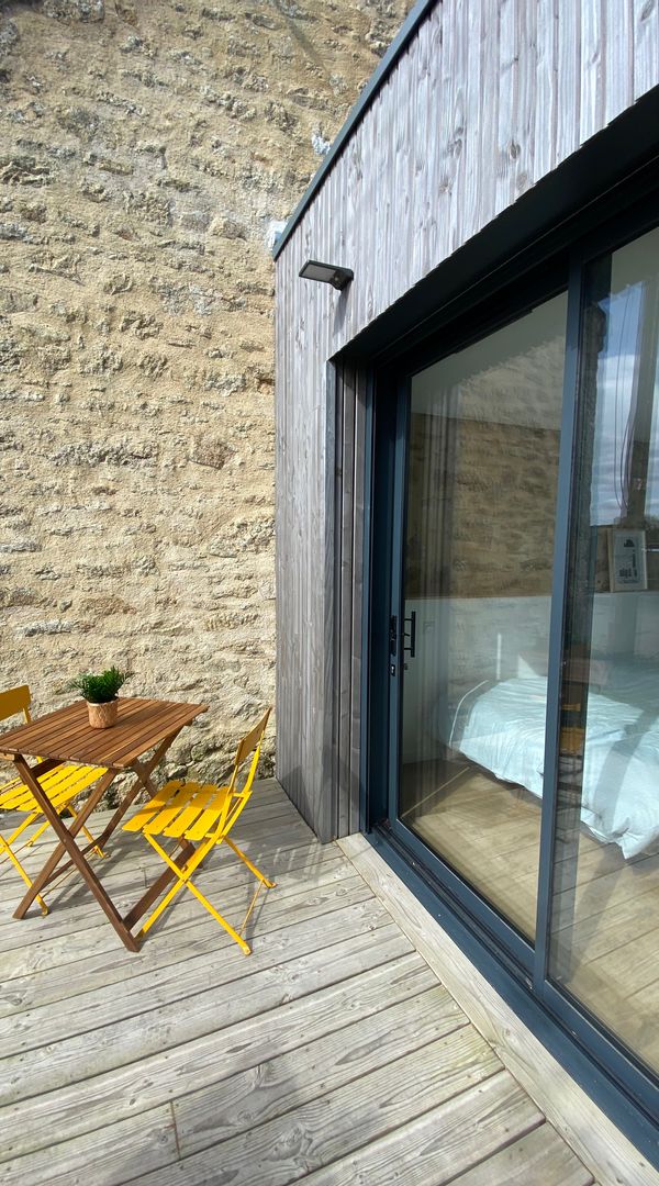 Chambre privée type studio de 19 m2 avec terrasse privative de 11m2.
