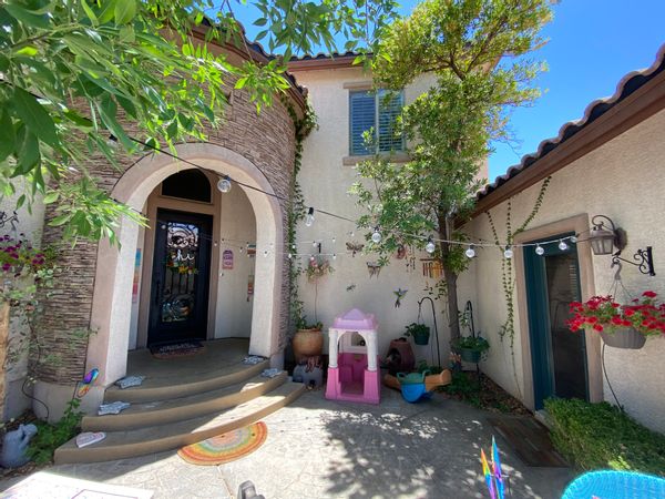 La maison de Alex and Emily