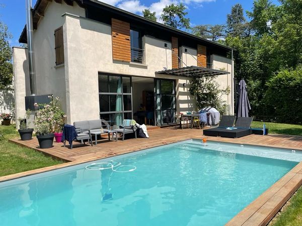 Maison avec piscine aux portes de Lyon