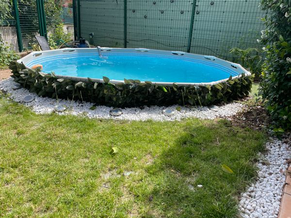 Petite maison cosy avec petite piscine (l’été) et jardin dans le VAR.