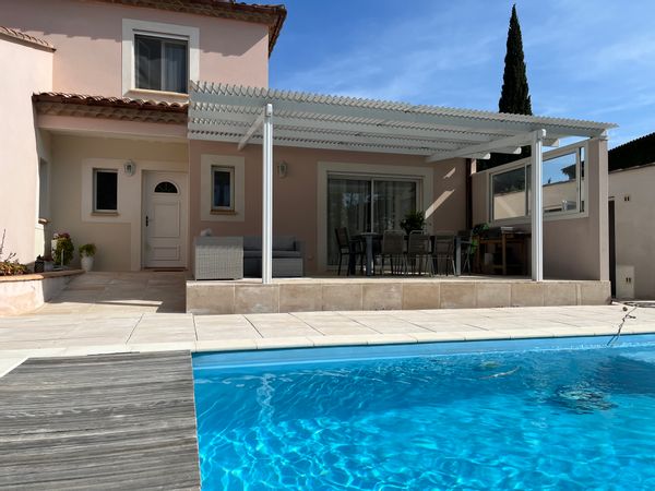 Villa confortable/piscine chauffée/proche mer et montagne