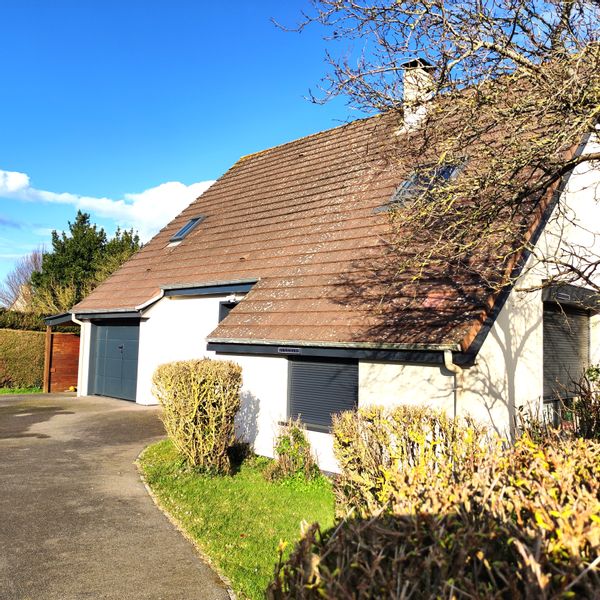 Maison située dans le village de Bretteville l'Orgueilleuse (Thue et Mue, Calvados, Normandie, France)