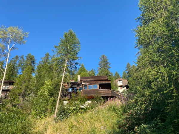 Chalet Station les Orres 1650. 12 personnes max Minimum 6 nuits
