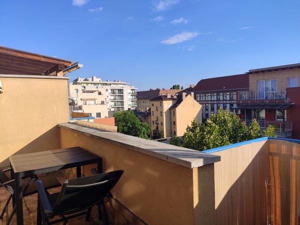 La maison de Merci and Bence