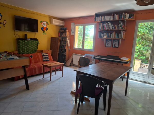 L'abricotier ; une maison entre mer et Gardiole