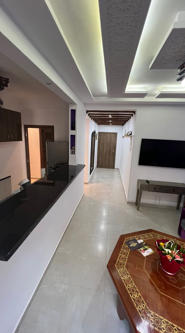 A Marrakech Un appartement standing tout neuf 10mn de l’aéroport et 15mn du centre-ville