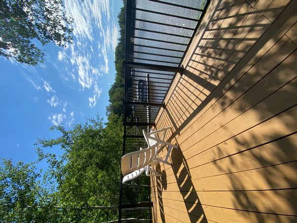 Chalet paisible sur les rives du lac Duparquet en Abitibi-Ouest, Qc. Canada