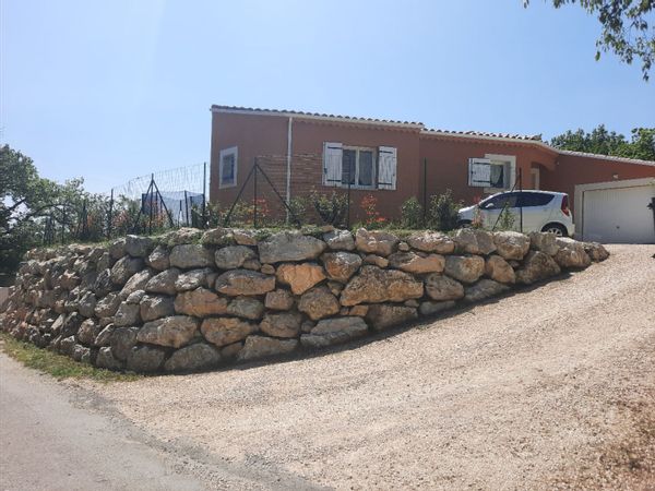 Villa idéalement située dans le Vaucluse