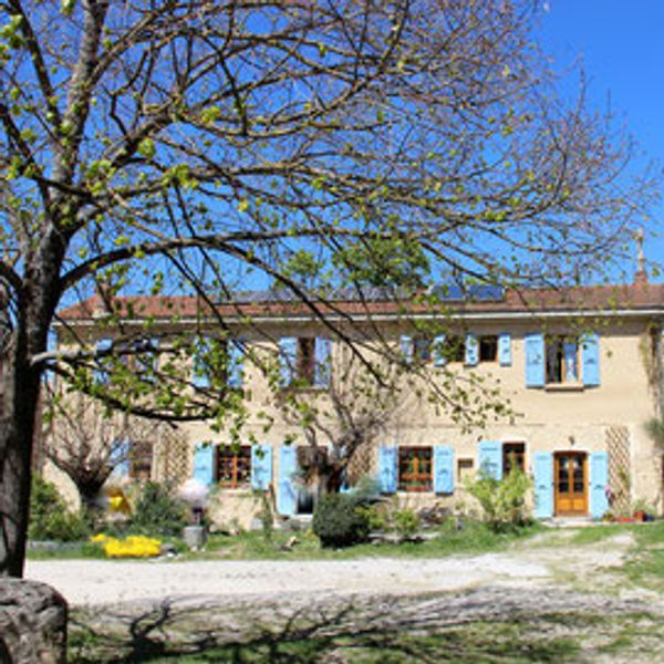 Jolie maison avec vue imprenable sur les contreforts du Vercors PAS D 'ECHANGE POSSIBLE EN 2026