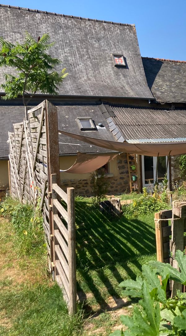 Maisonnette du 17e siècle entre Rennes & St Malo