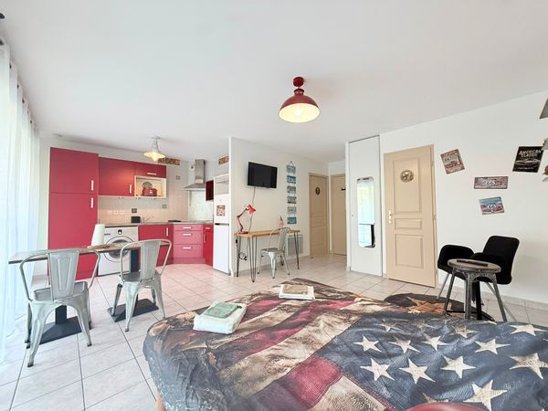 Grand Studio 34m² + Terrasse 24m² sur vue arborée