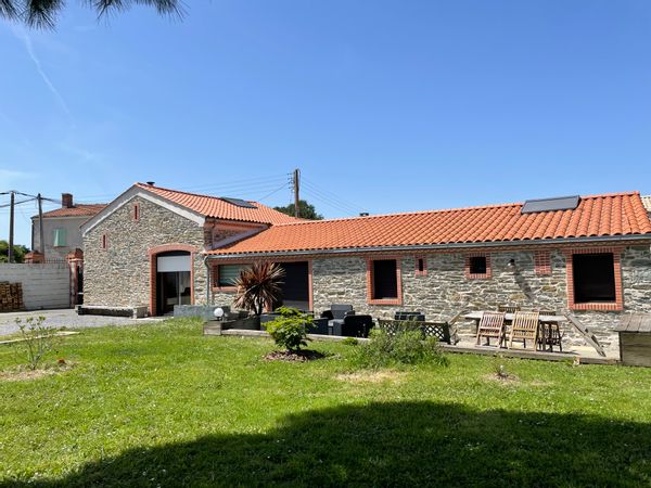 Maison de caractère tout près du Lac de Grand Lieu et à 20 minutes de Nantes