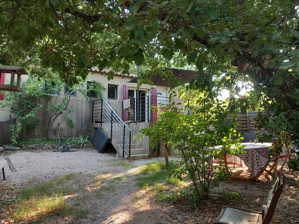 Maison 75 m2 en campagne et en mitoyenneté