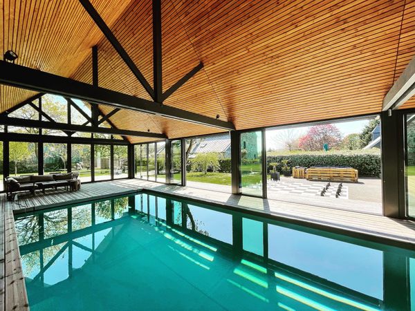 Les gîtes du Domaine du Grenier- Piscine couverte et espace bien-être