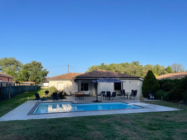 Maison avec Piscine au calme entre Toulouse et Montauban
