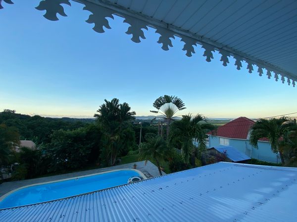 Villa avec piscine sous le soleil des antilles #FWI (Pas d’échange avec la metropole svp).