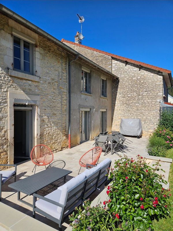 Maison de famille avec grand jardin et petits bonheurs...