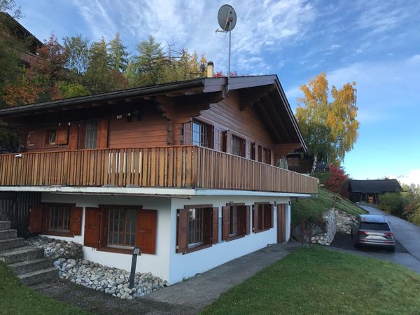 Un balcon ouvert â 180 degrés sur les Alpes suisses