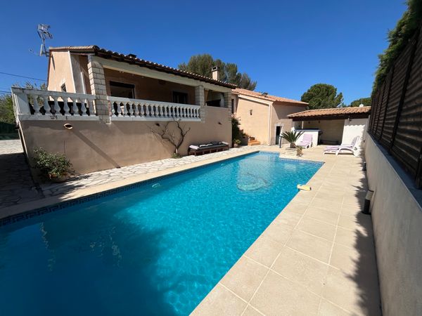 Maison Sud de la France avec piscine