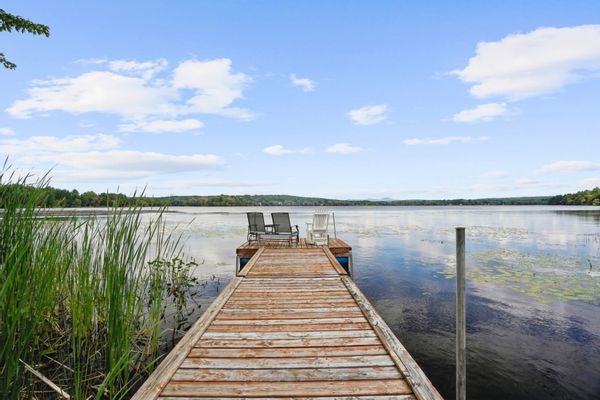 Rez-de-jardin bordant le lac