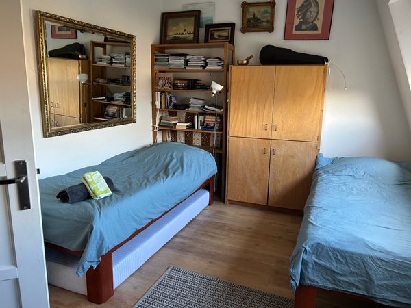 2 persons room
